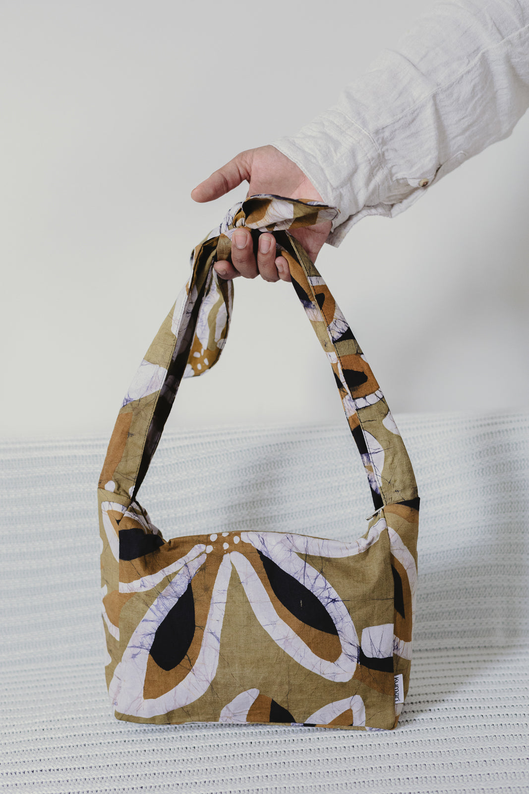 Batik Malla (Shoulder bag)  - Star Anise