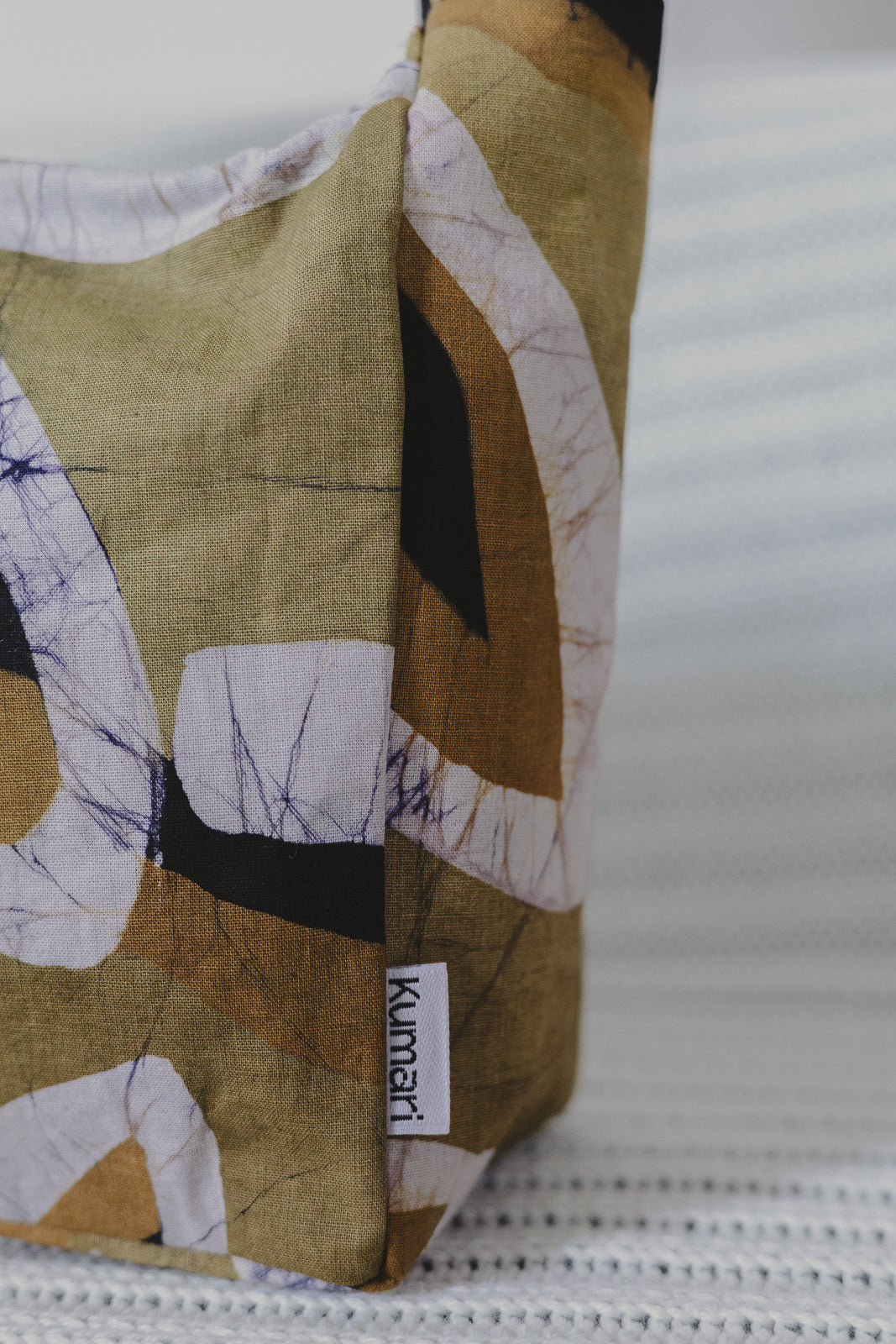 Batik Malla (Shoulder bag)  - Star Anise