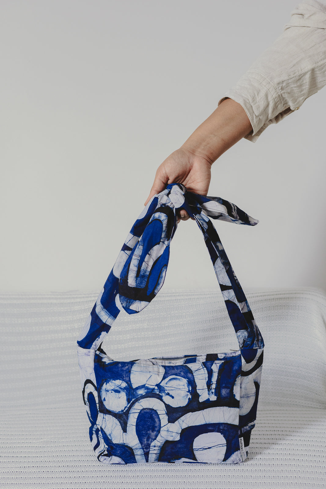 Batik Malla - Royal blue shoulder bag