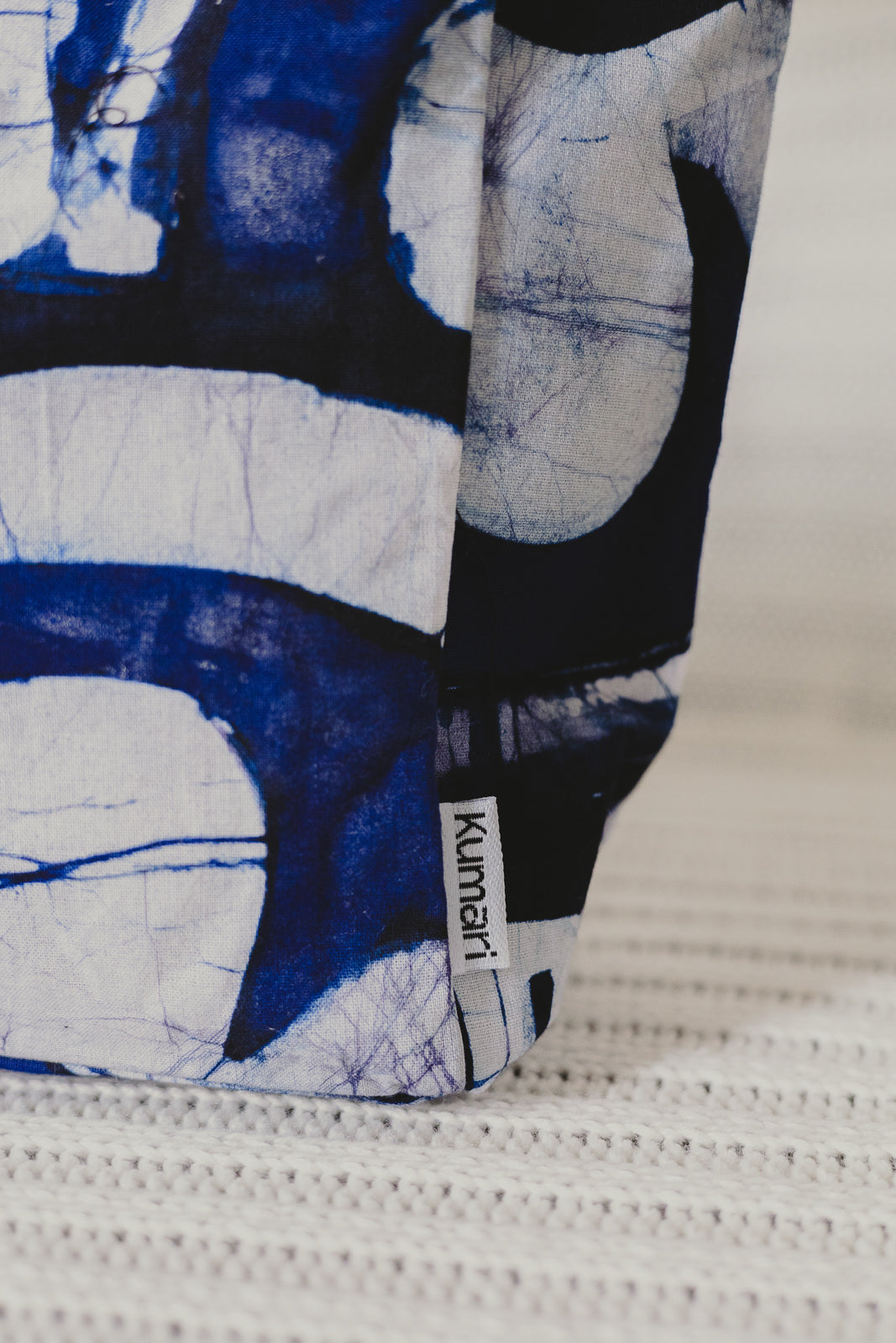 Batik Malla - Royal blue shoulder bag